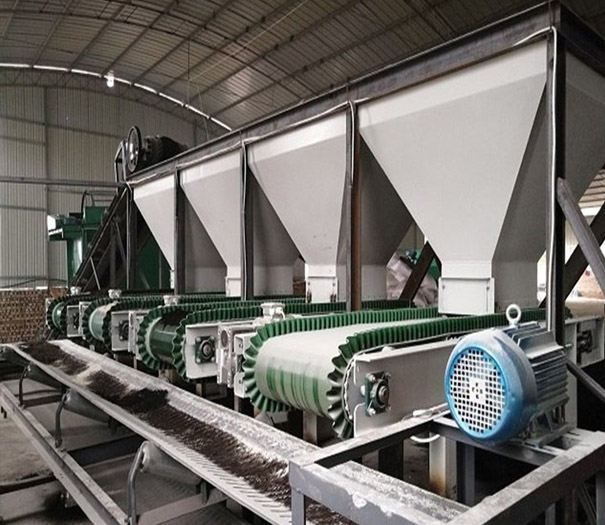 精湛工艺 · 铸就精良设备